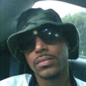 Meet your Posher, Travis